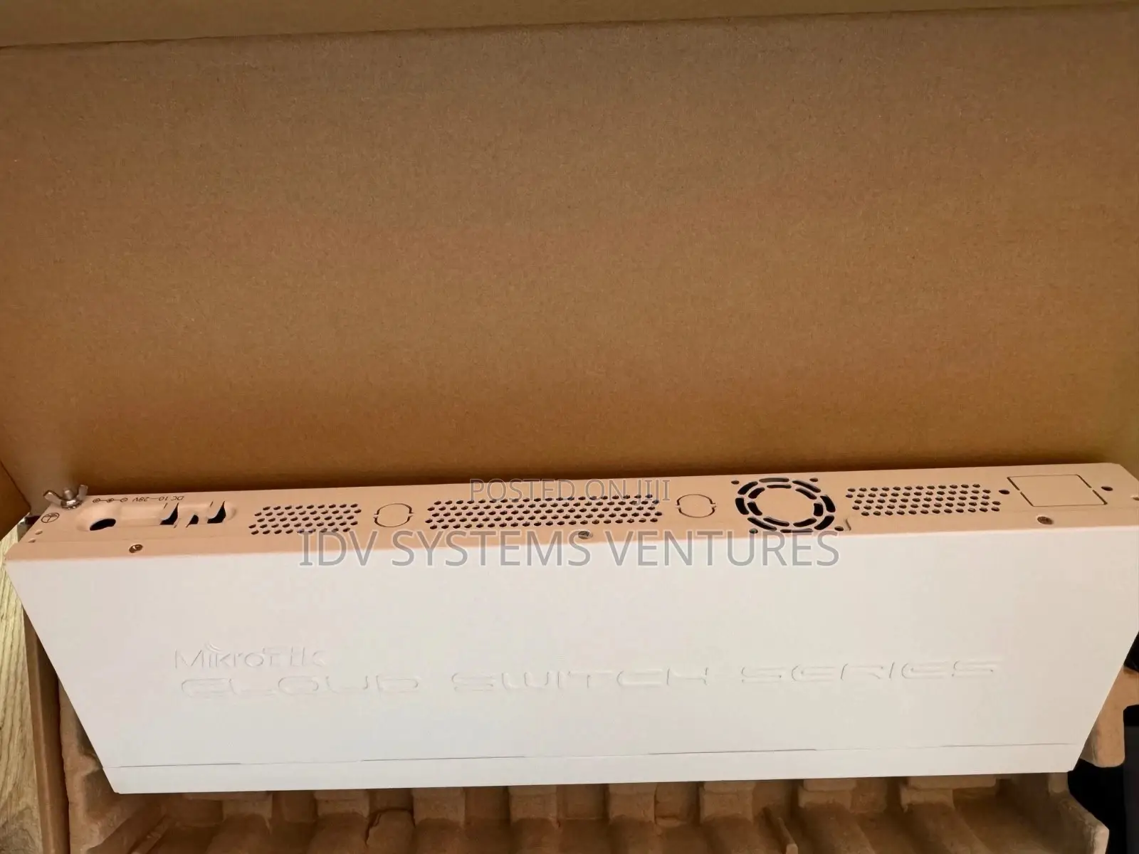 Miktrotik Ccr2116-12g-4s+