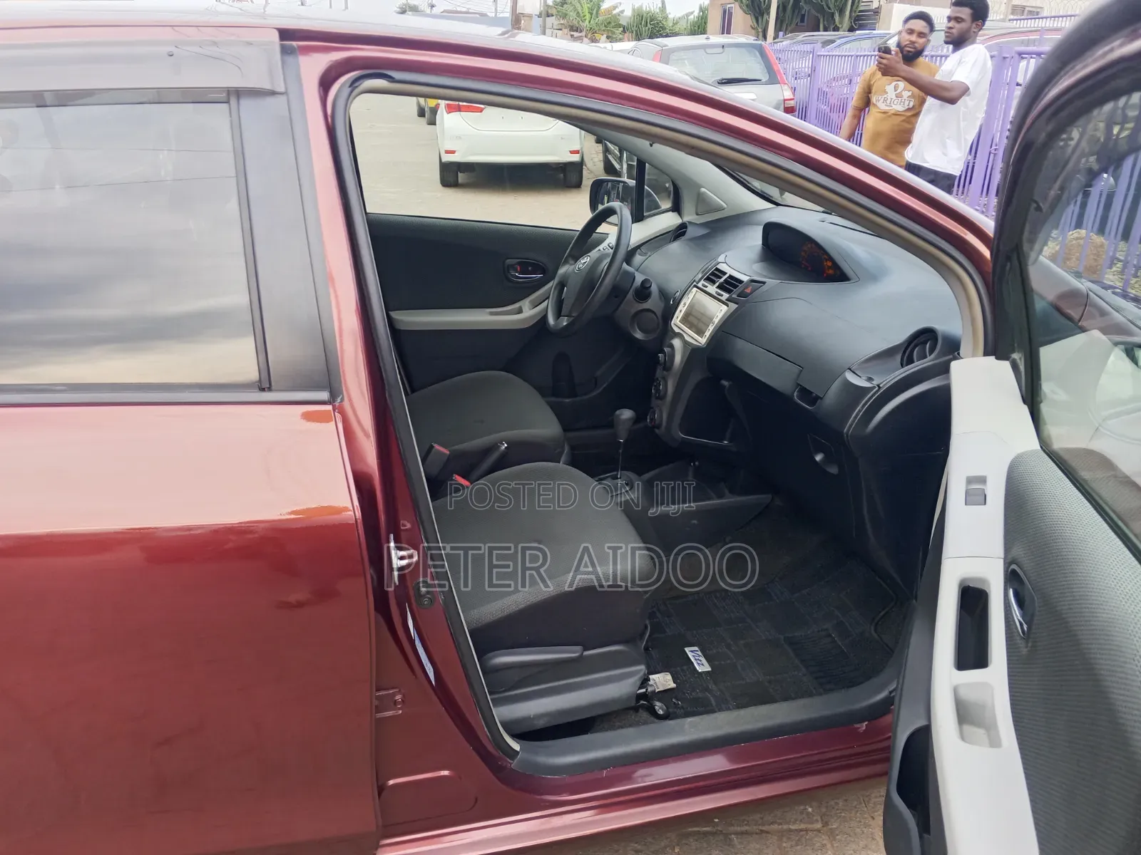 Toyota Vitz 2010 Beige