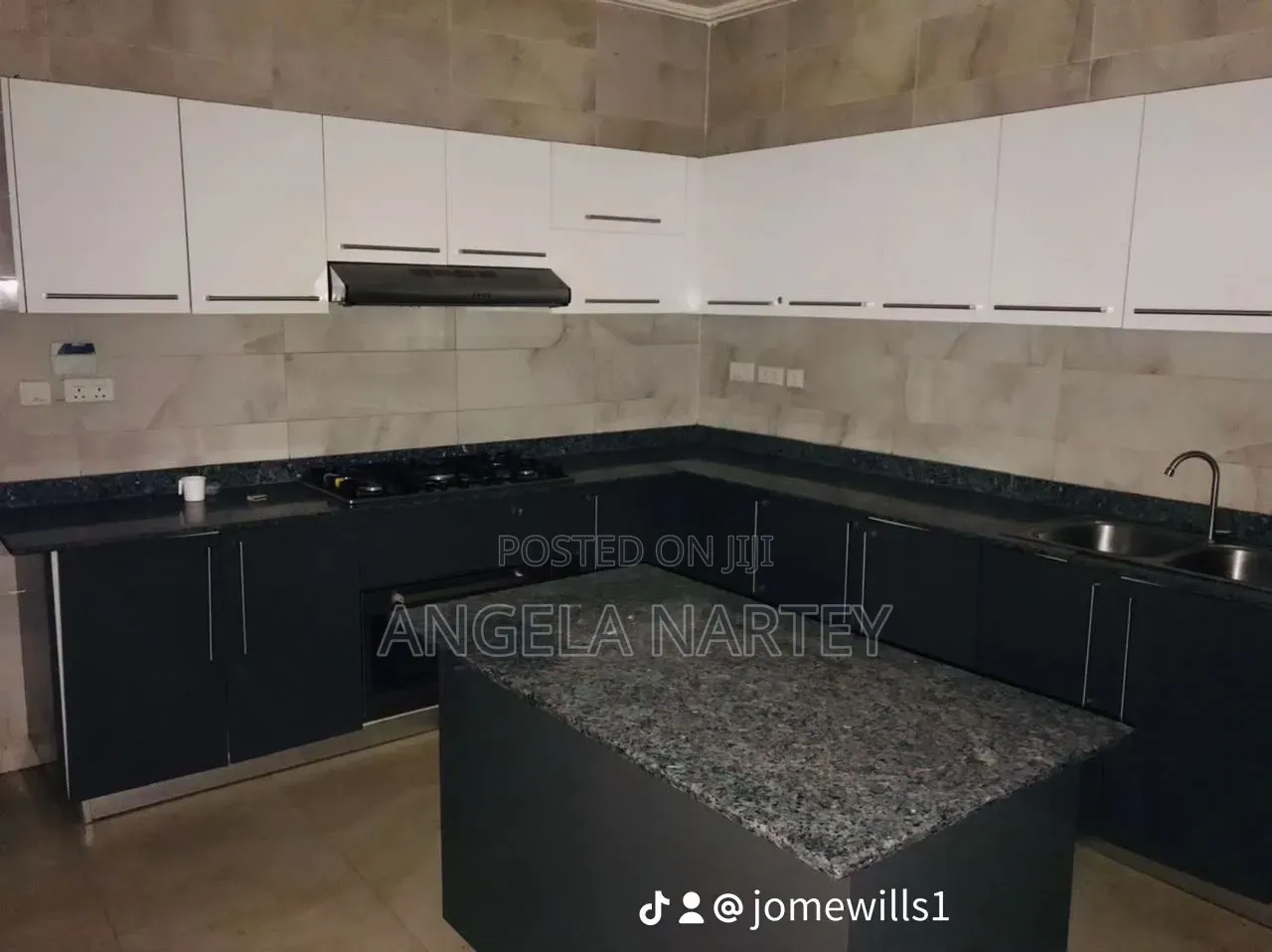 5bdrm House in East Legon, Accra Metropolitan for sale