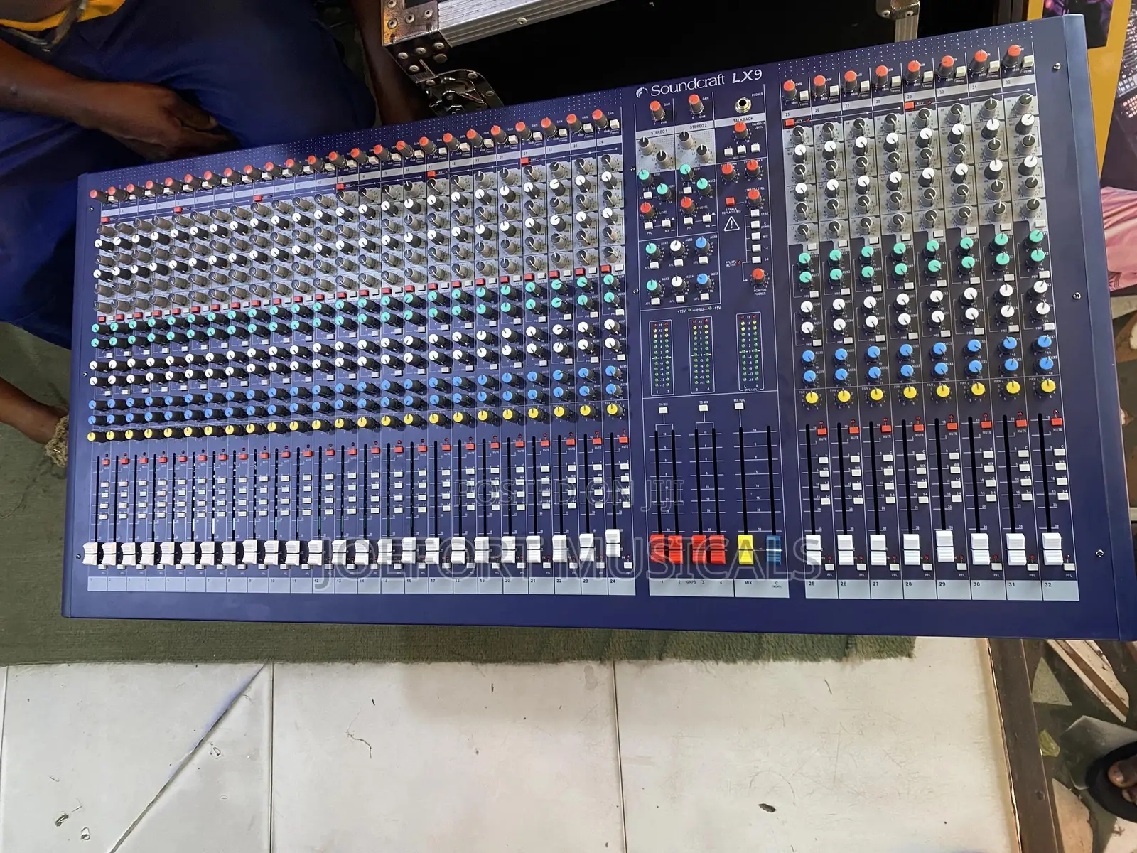 Soundcraft Mixer 32chanels