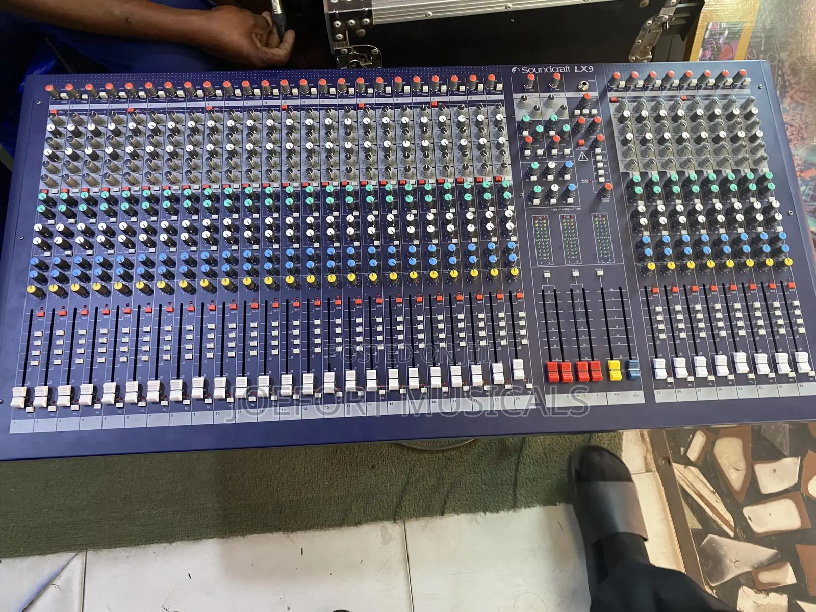 Soundcraft Mixer 32chanels