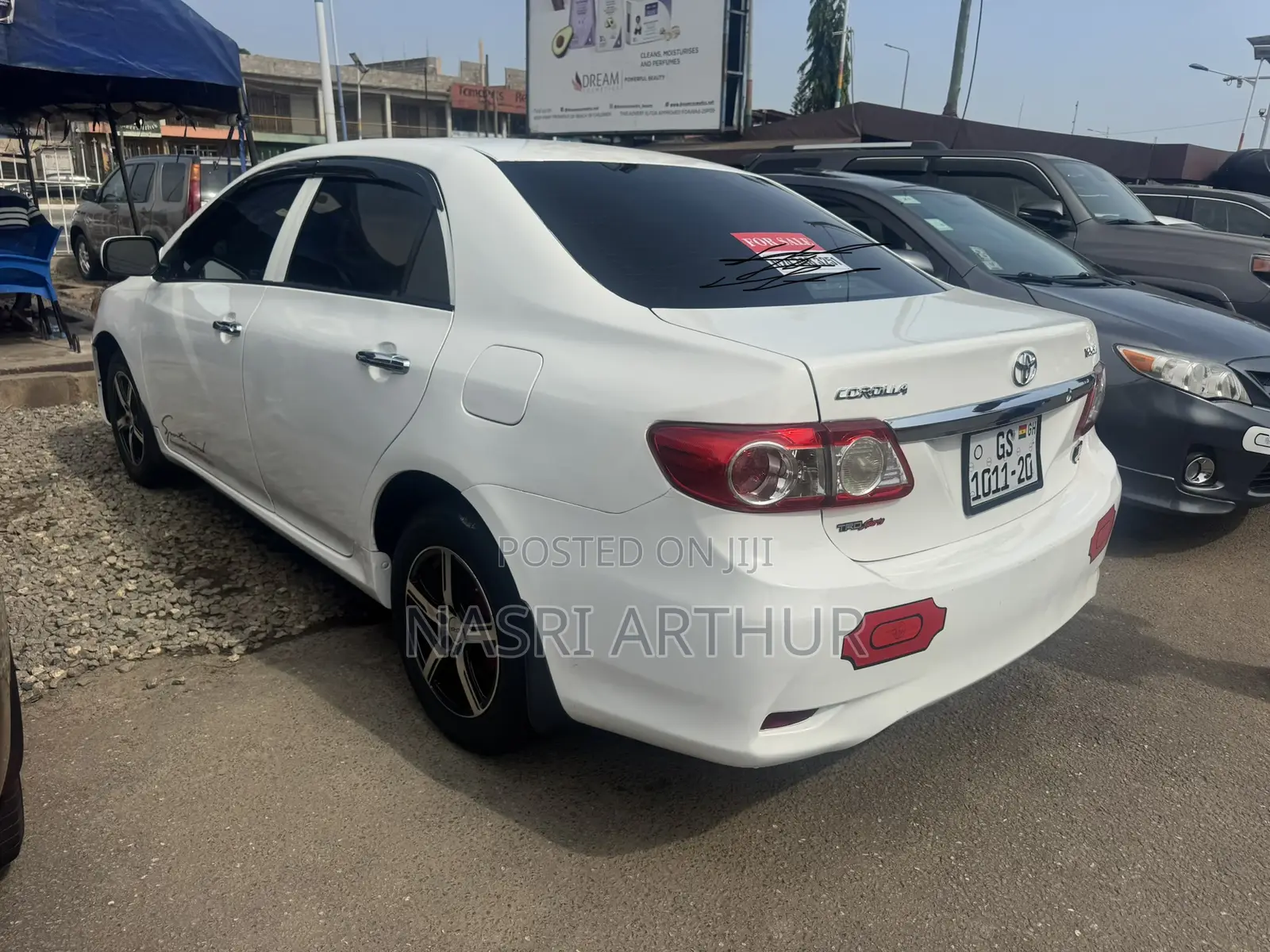 Toyota Corolla LE 4dr Sedan (1.8L 4cyl 4A) 2013 White