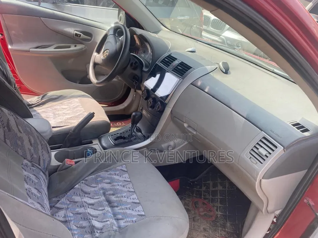 Toyota Yaris 2010 Red