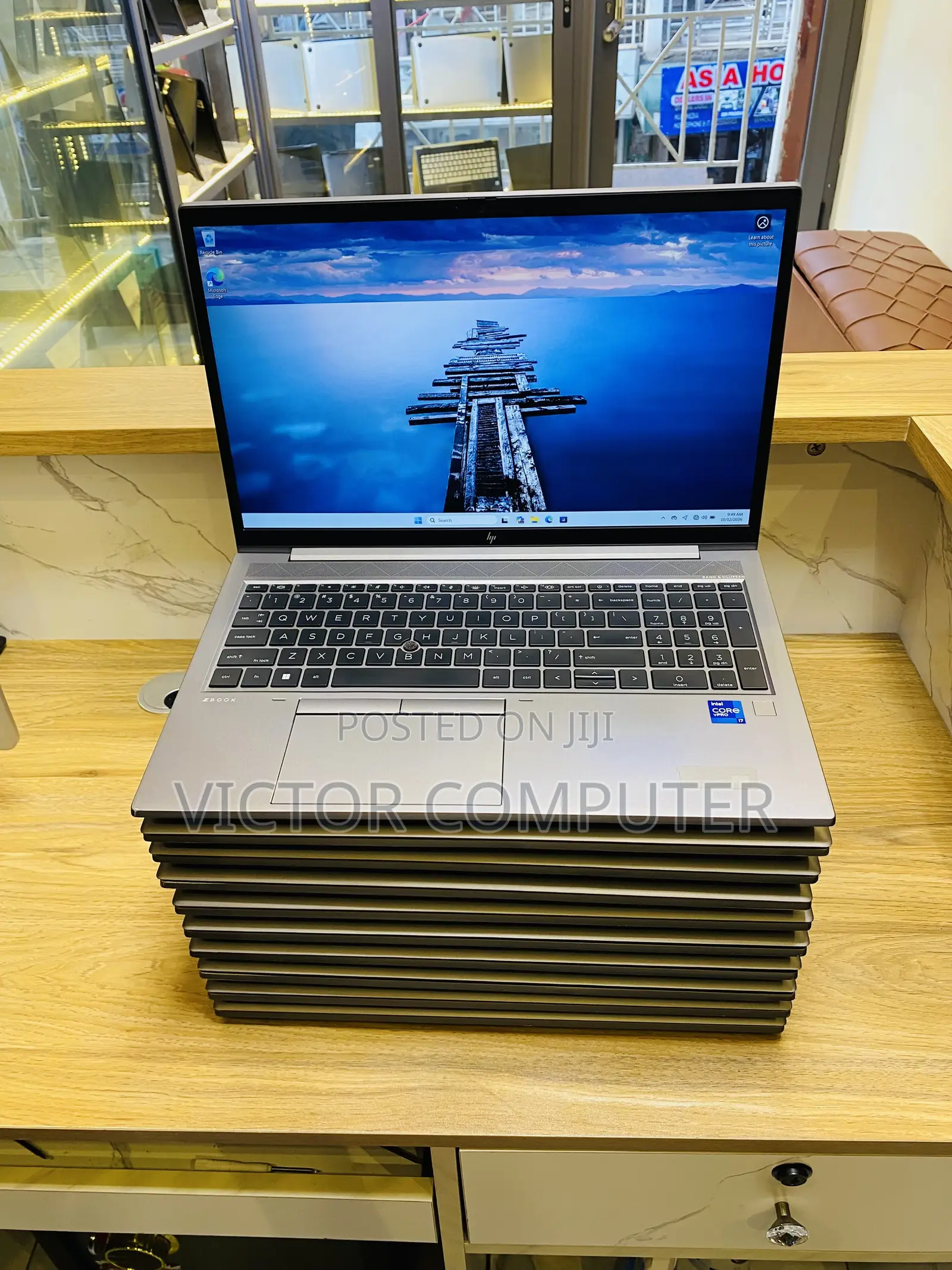 Laptop HP ZBook Firefly G8 16GB Intel Core i7 SSD 256GB
