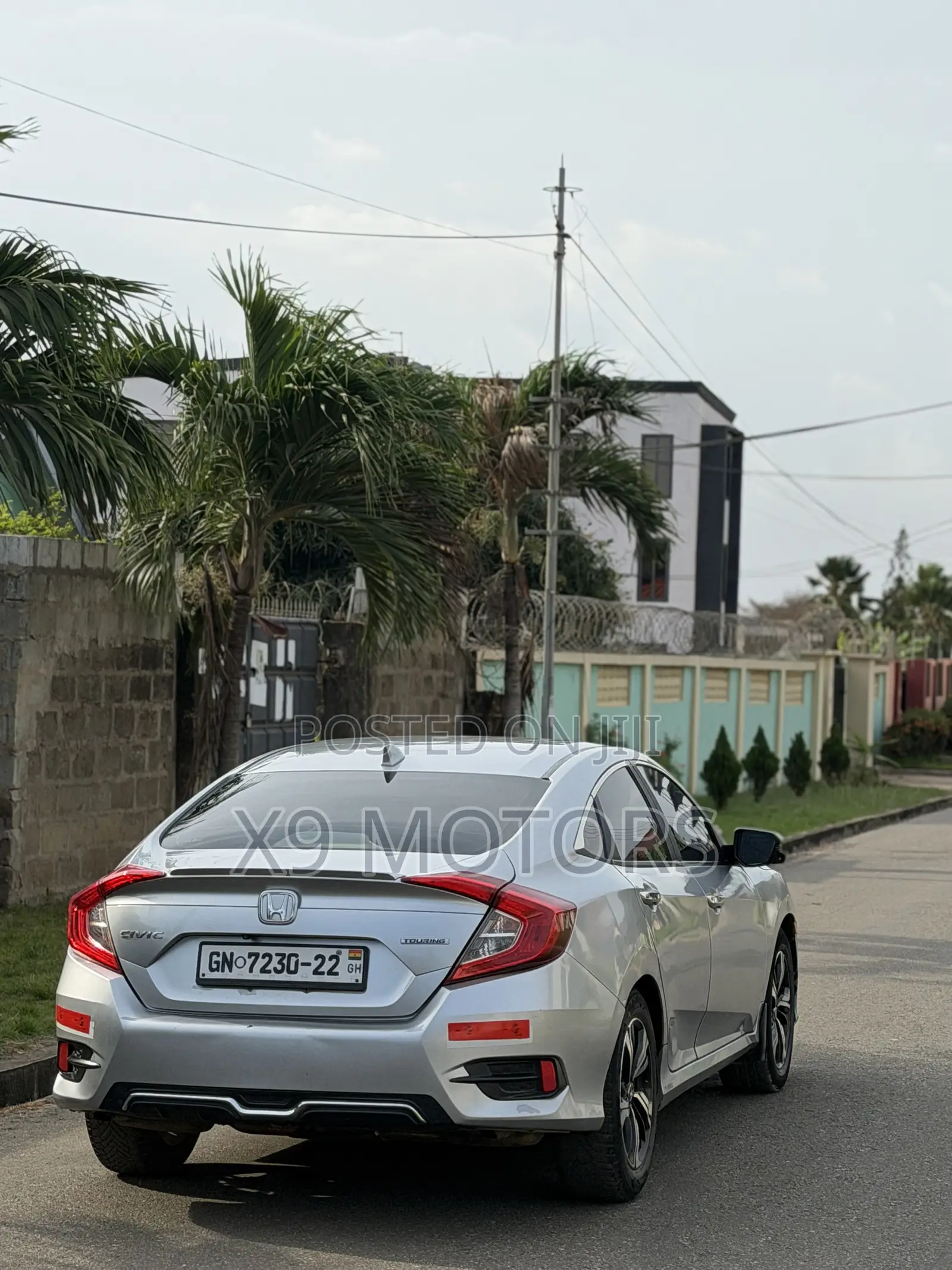 Honda Civic Touring 4dr Sedan (1.5L 4cyl) 2017 Silver