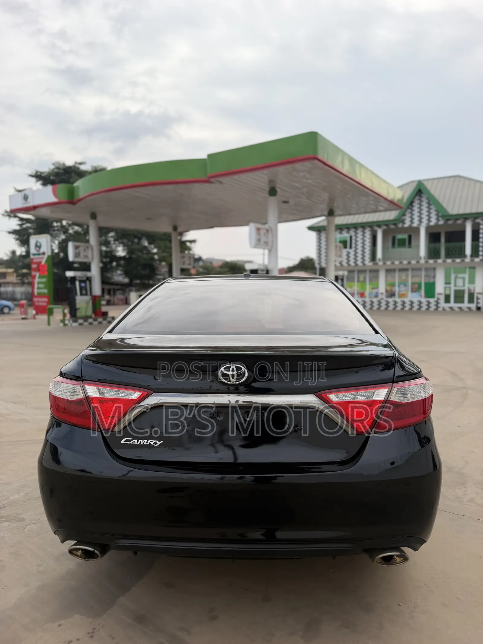 Toyota Camry 2016 Black