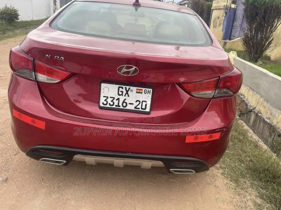 Hyundai Elantra 2013