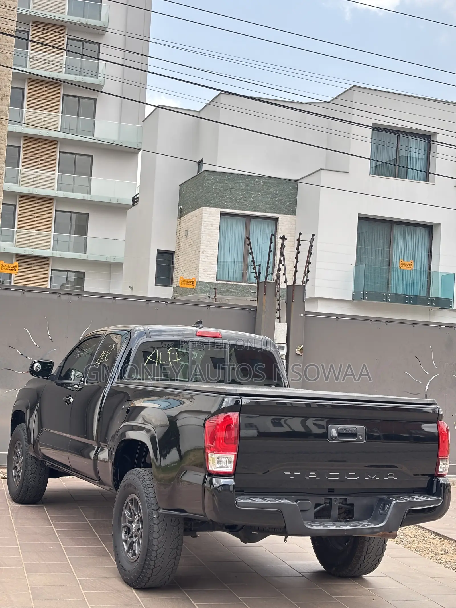 Toyota Tacoma SR5 2018 Black