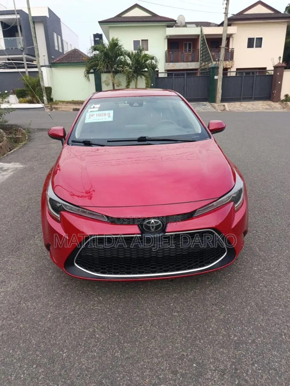 Toyota Corolla LE 2021 Red