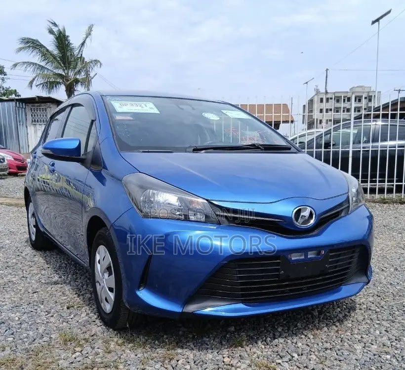 Toyota Vitz 1.3 AWD 3dr 2016 Blue