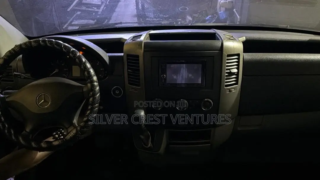 Mercedes-Benz Sprinter 2013 Black
