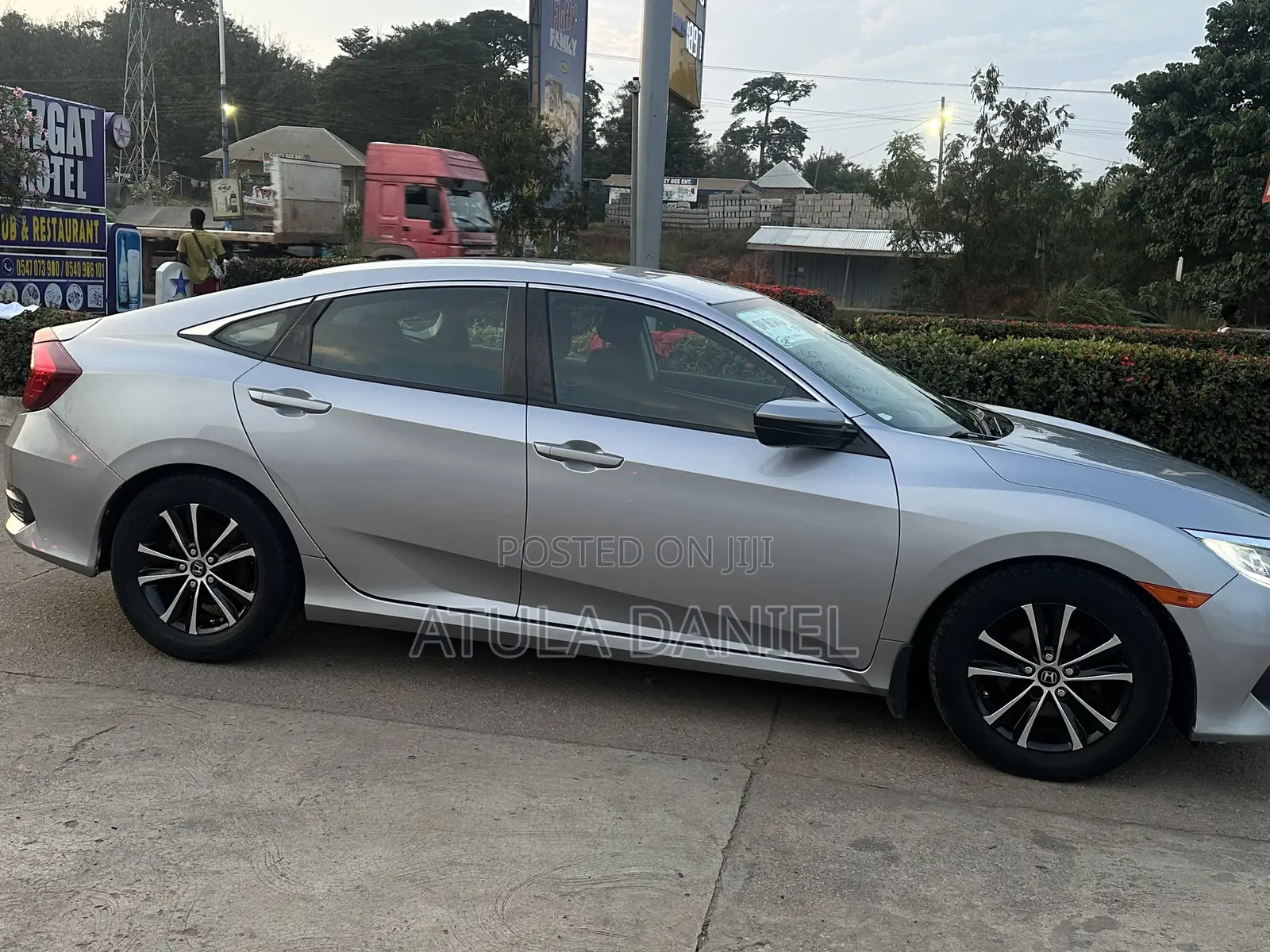 Honda Civic LX Sedan 2018 Silver