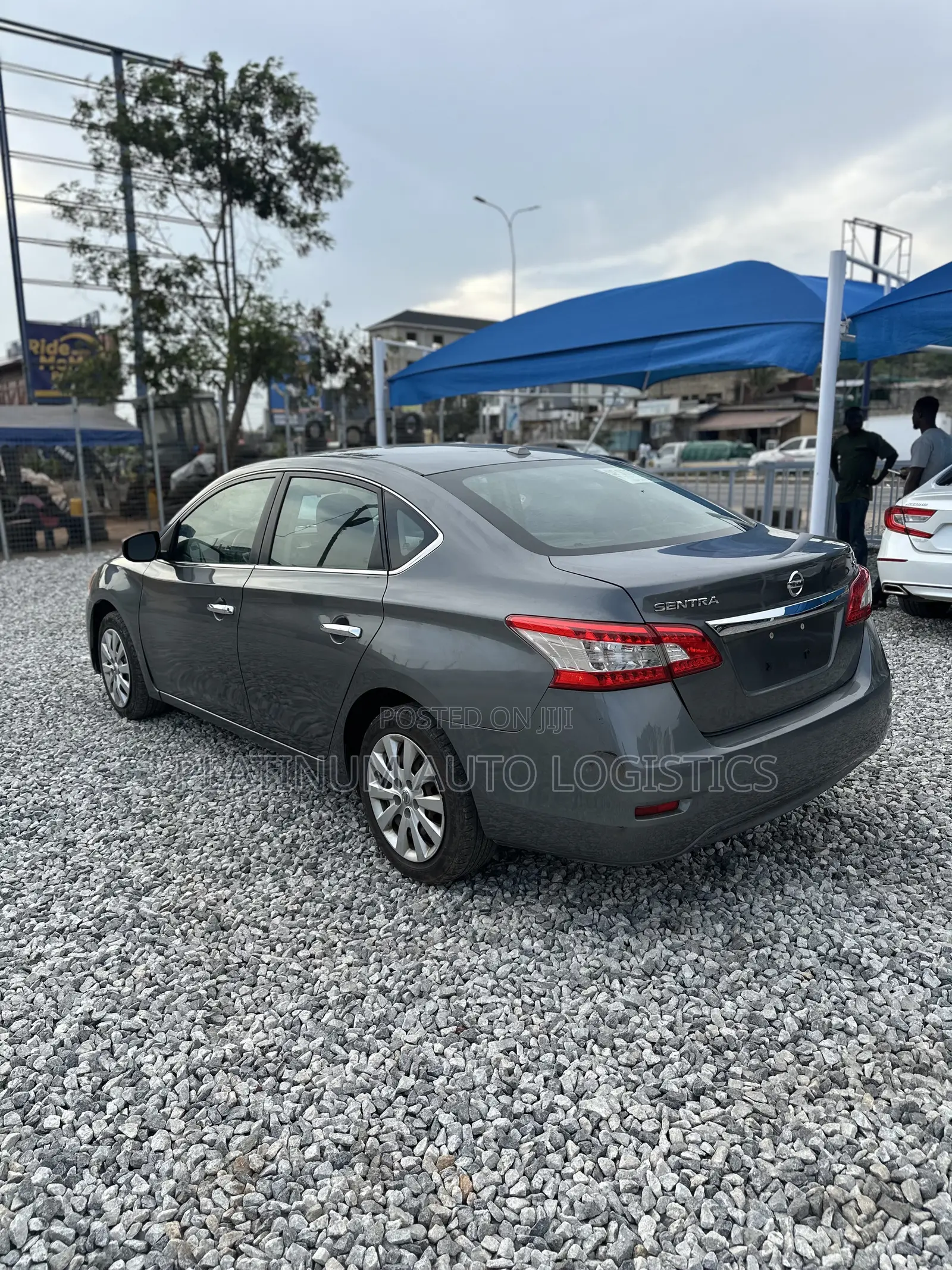 Nissan Sentra 2015 Gray