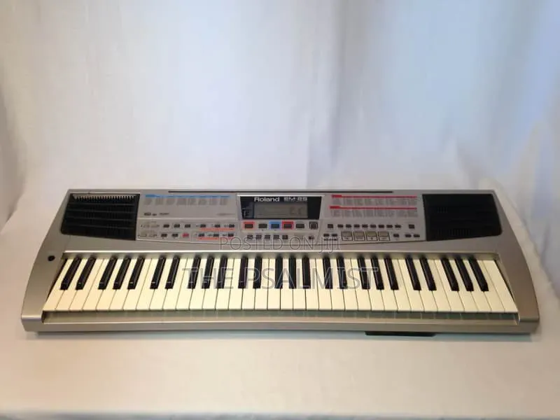 Roland EM25 Creative Keyboard
