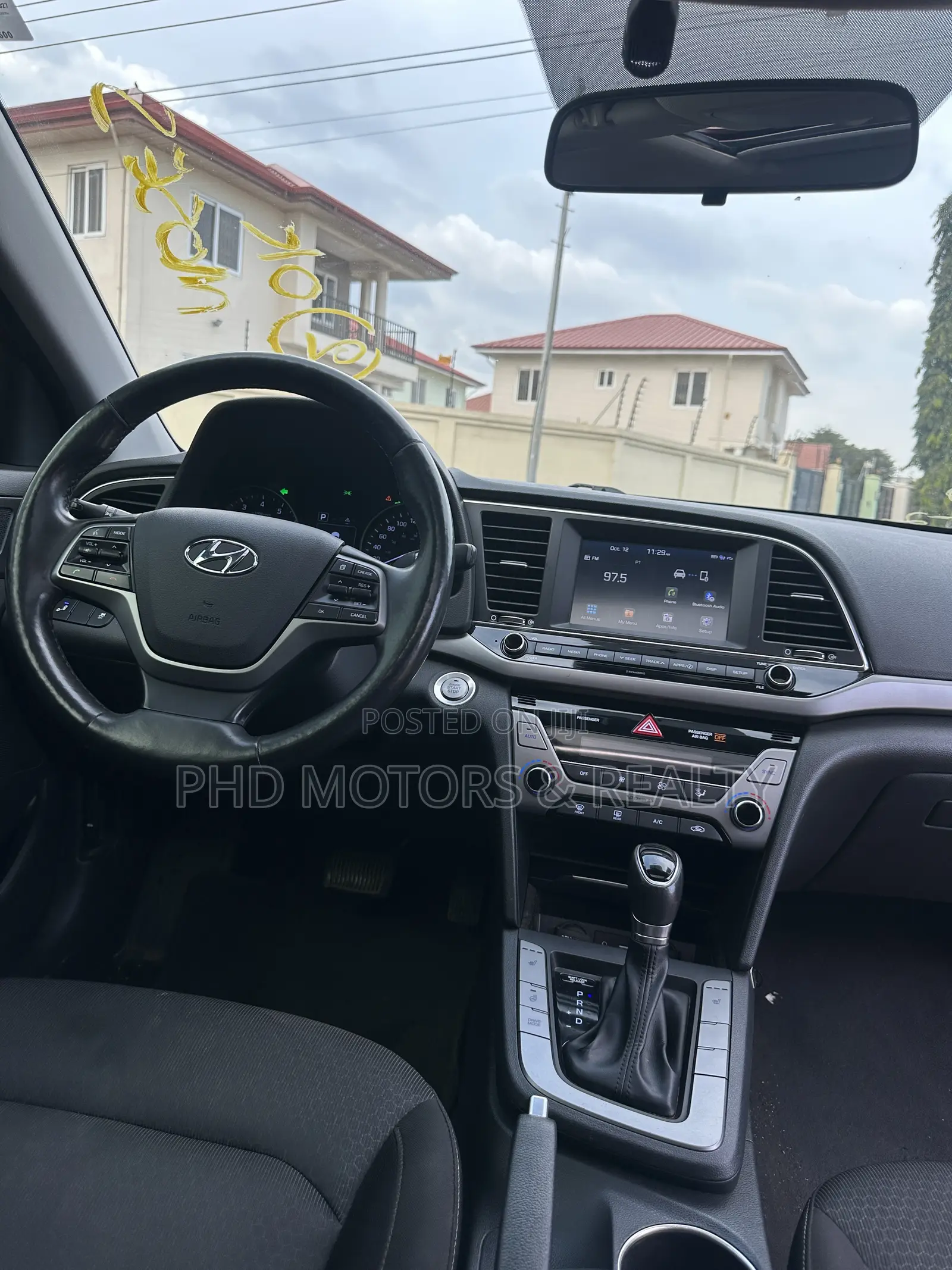 Hyundai Elantra Value Edition Sedan FWD (2.0L 4cyl 6A) 2017 Red