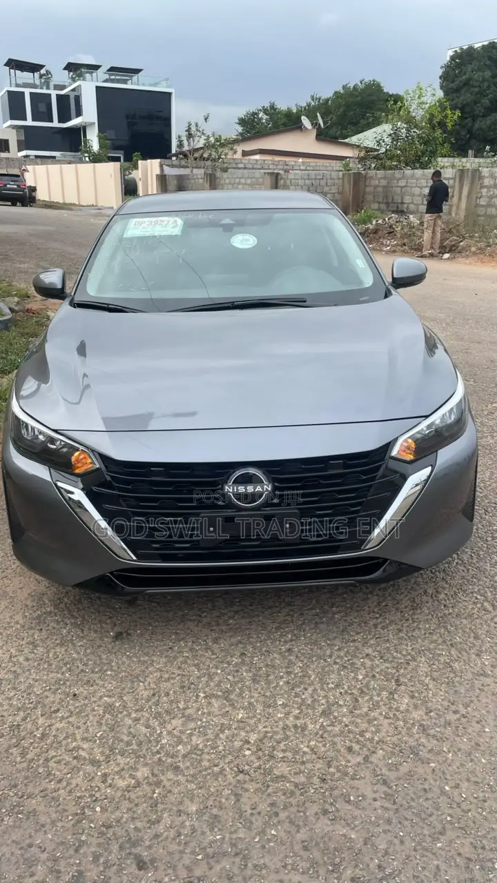 Nissan Sentra S CVT 2025 Silver