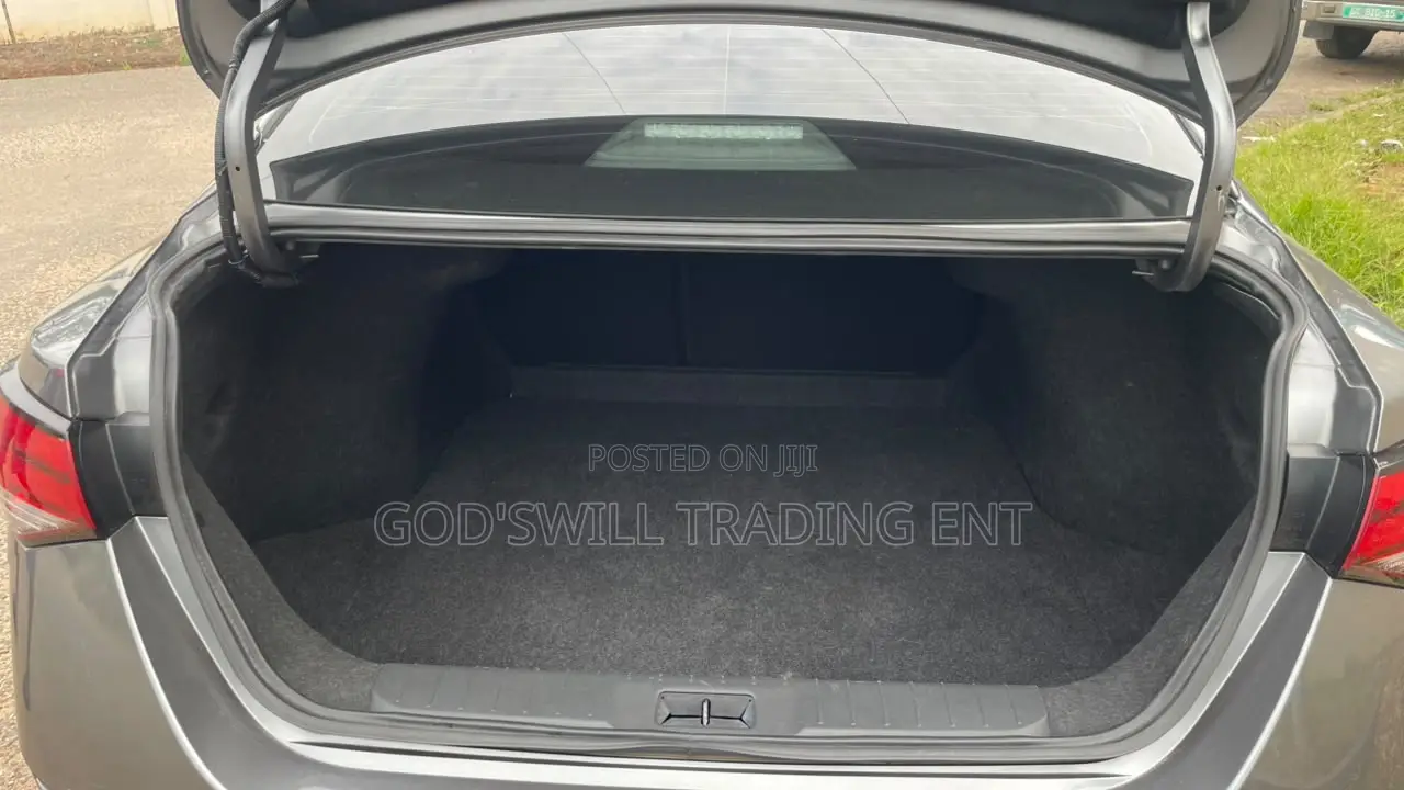 Nissan Sentra S CVT 2025 Silver
