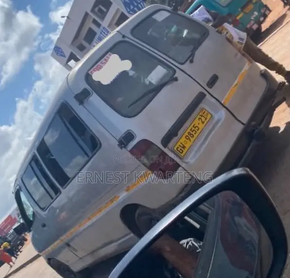 Toyota HiAce 2009 Grey