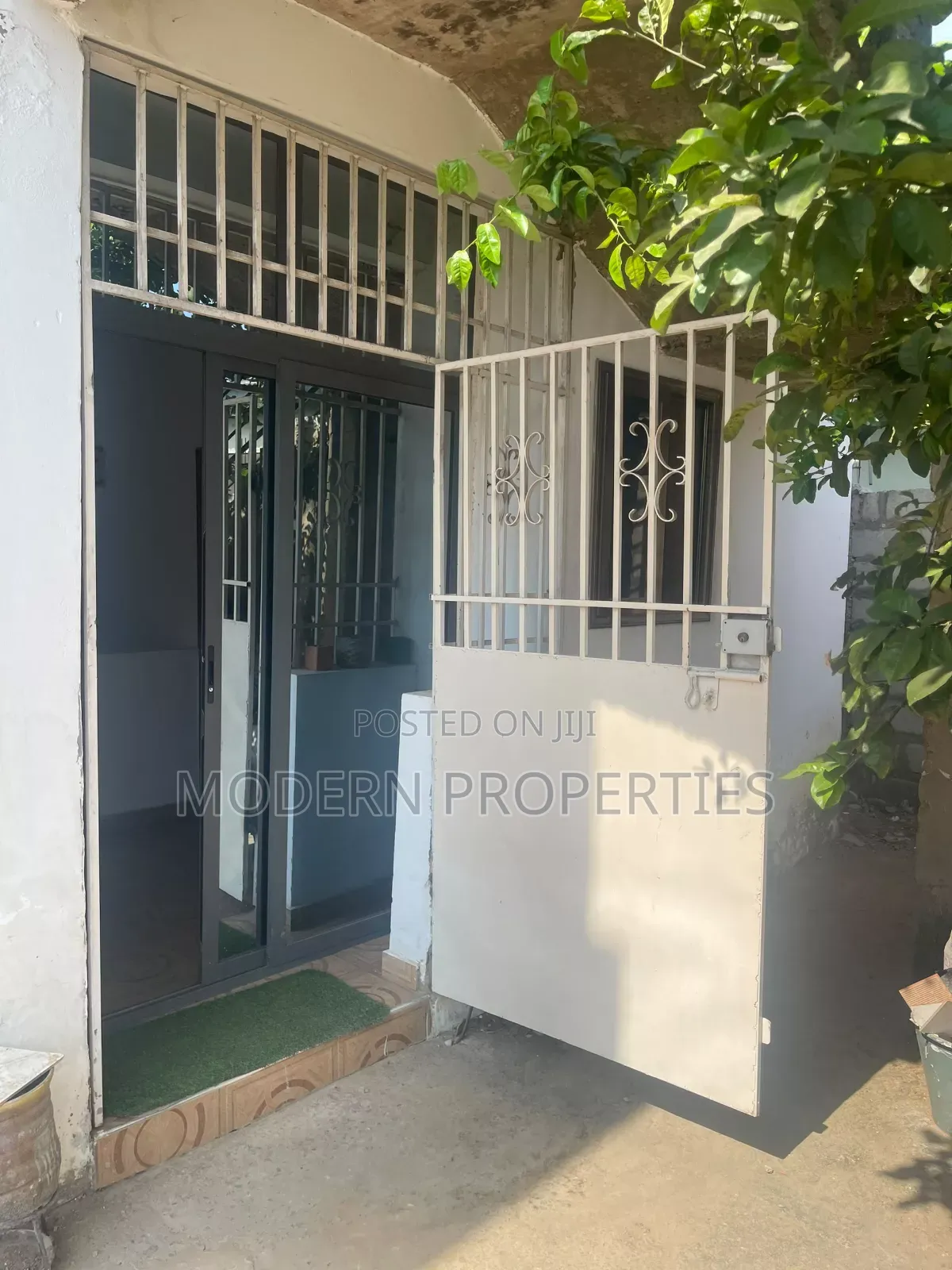 1bdrm Apartment in Modern Properties, New Town for rent