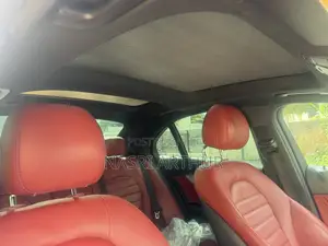 Mercedes-Benz C300 2020 Black