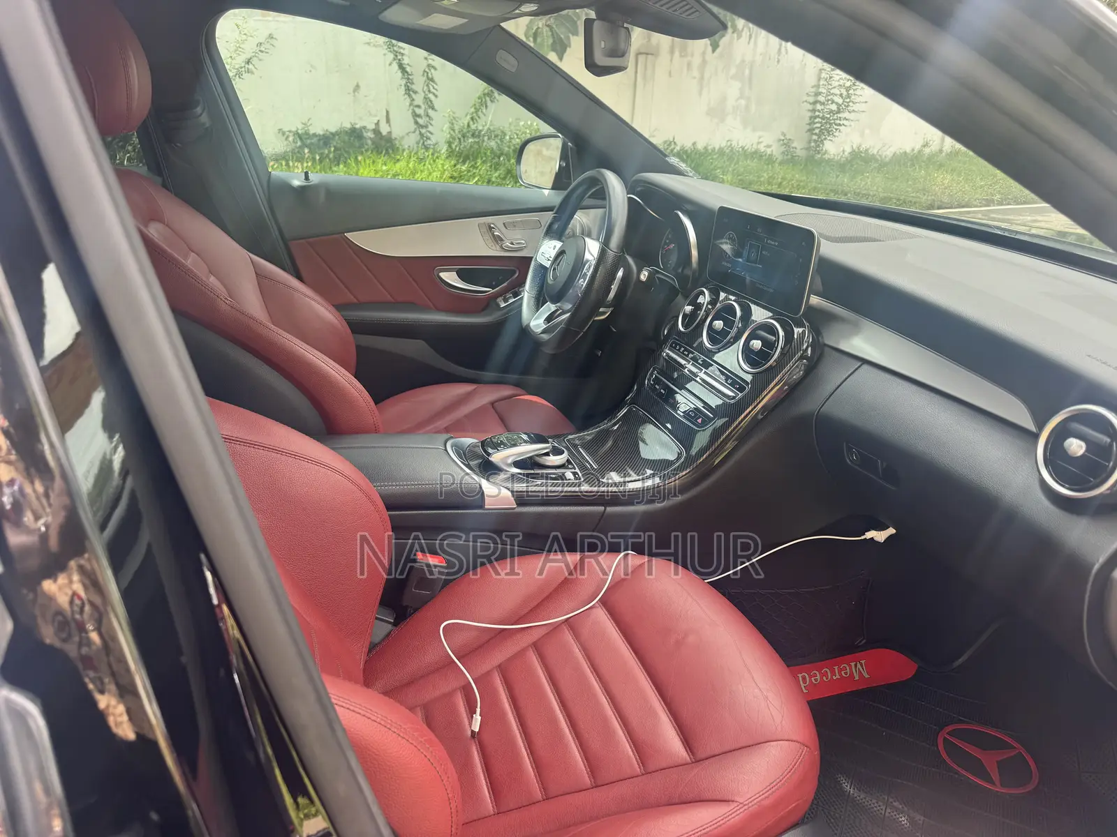 Mercedes-Benz C300 2020 Black