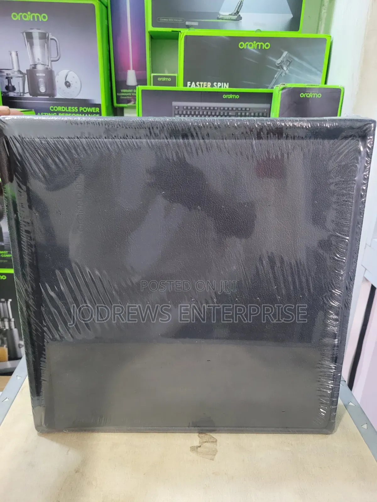 Oraimo Cozy Upgrade Portable and Multifunctional Storage Ottoman