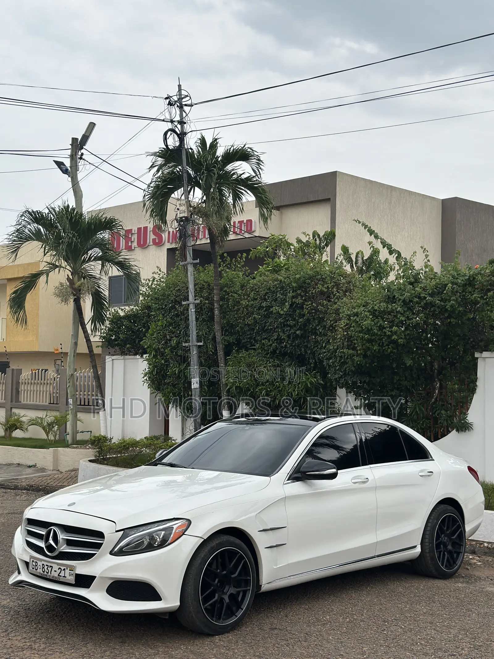 Mercedes-Benz C300 Luxury 4Matic Sedan AWD (2.0L 4cyl 7A) 2016 White