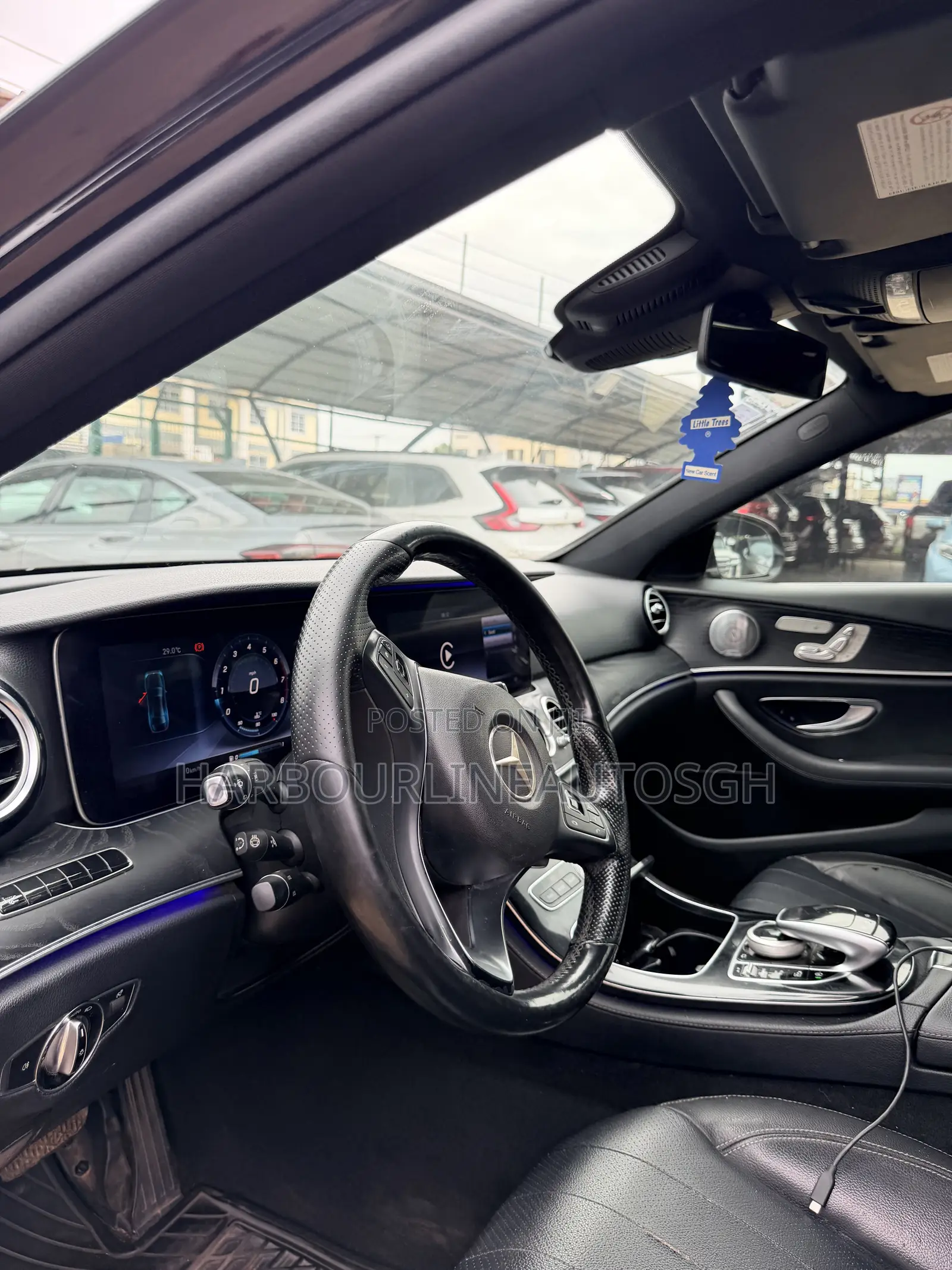 Mercedes-Benz E300 4Matic AWD Sedan (2.0L 4cyl 9A) 2017 Black