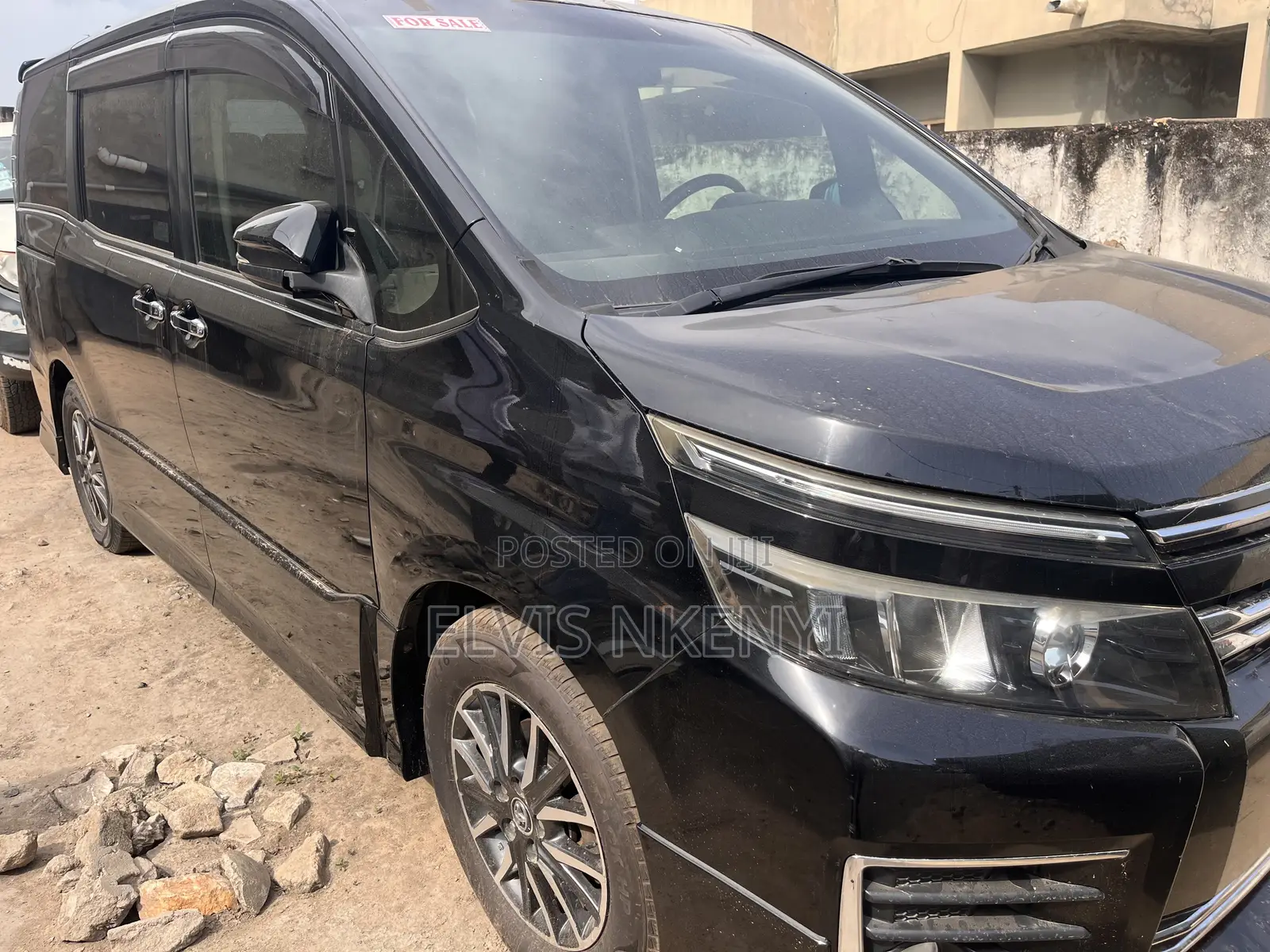 Toyota Voxy V 2WD 7-Seater 2015 Black