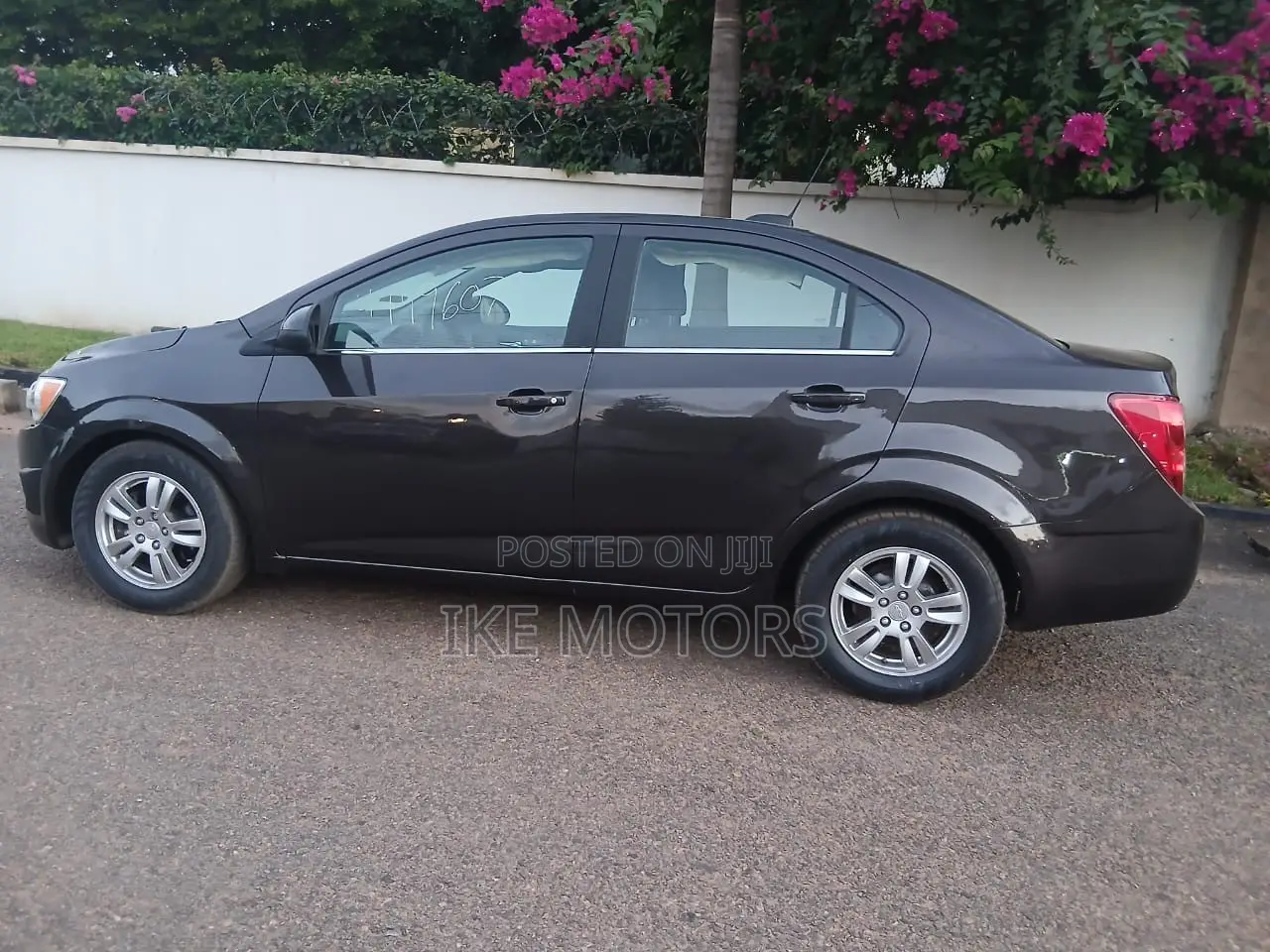Chevrolet Sonic LT 2016 Black