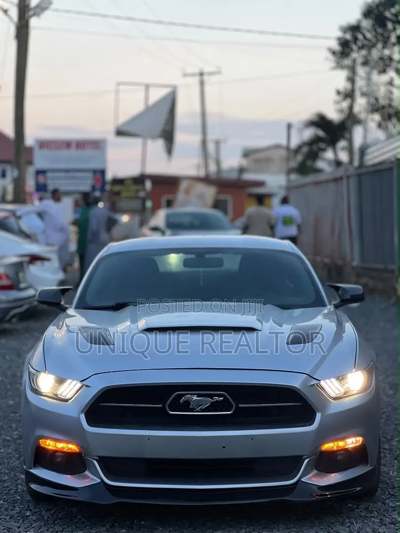 Ford Mustang 2016 Silver