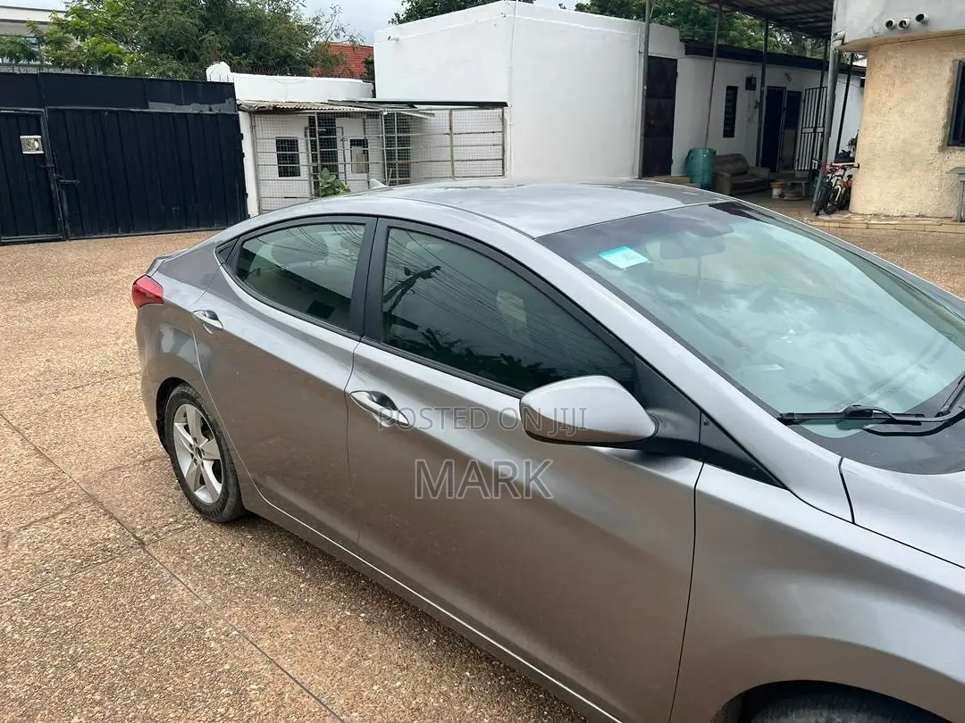 Hyundai Elantra 2013 Gray