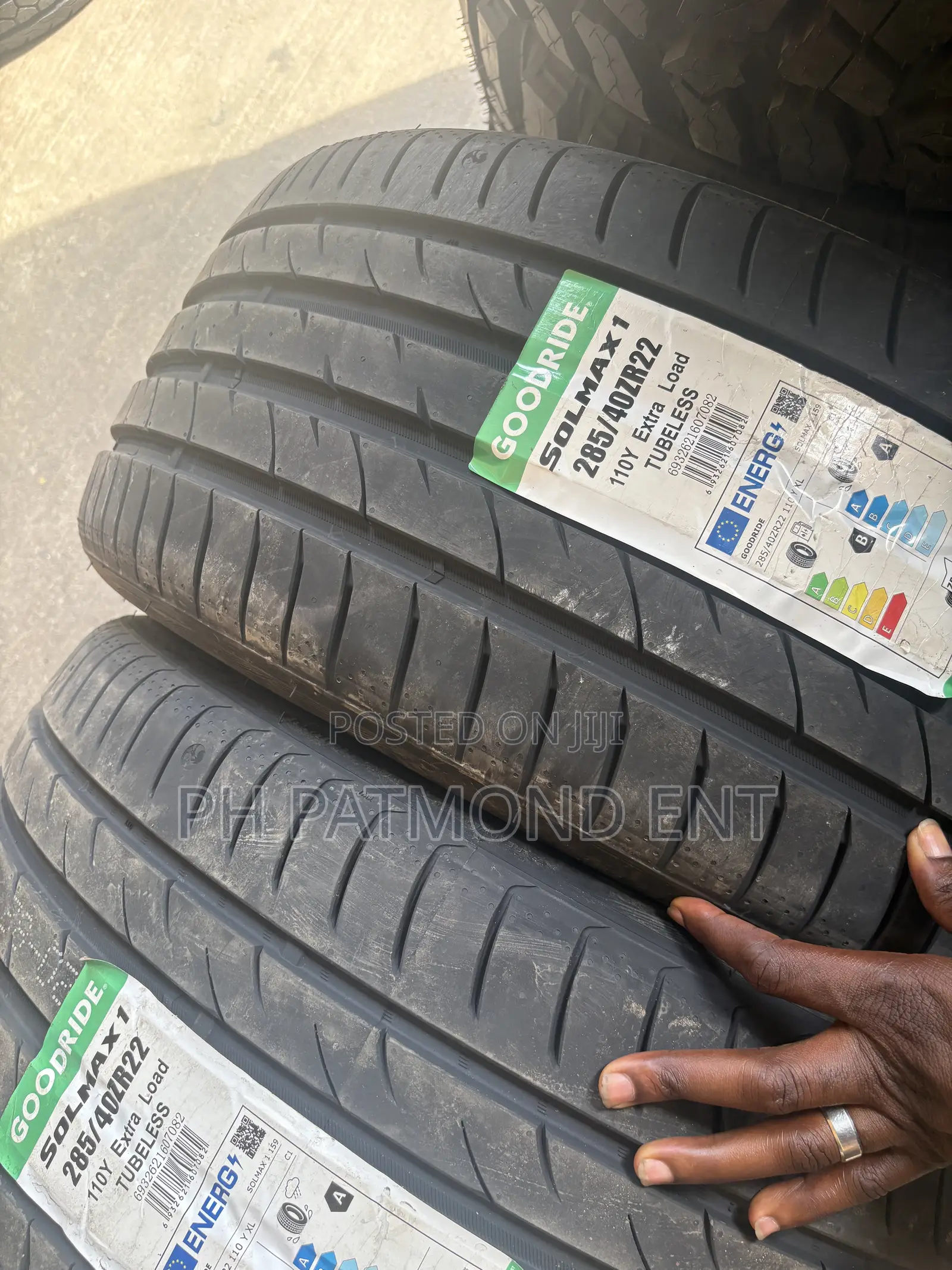285/40r22 Goodride Solid Car Tyres