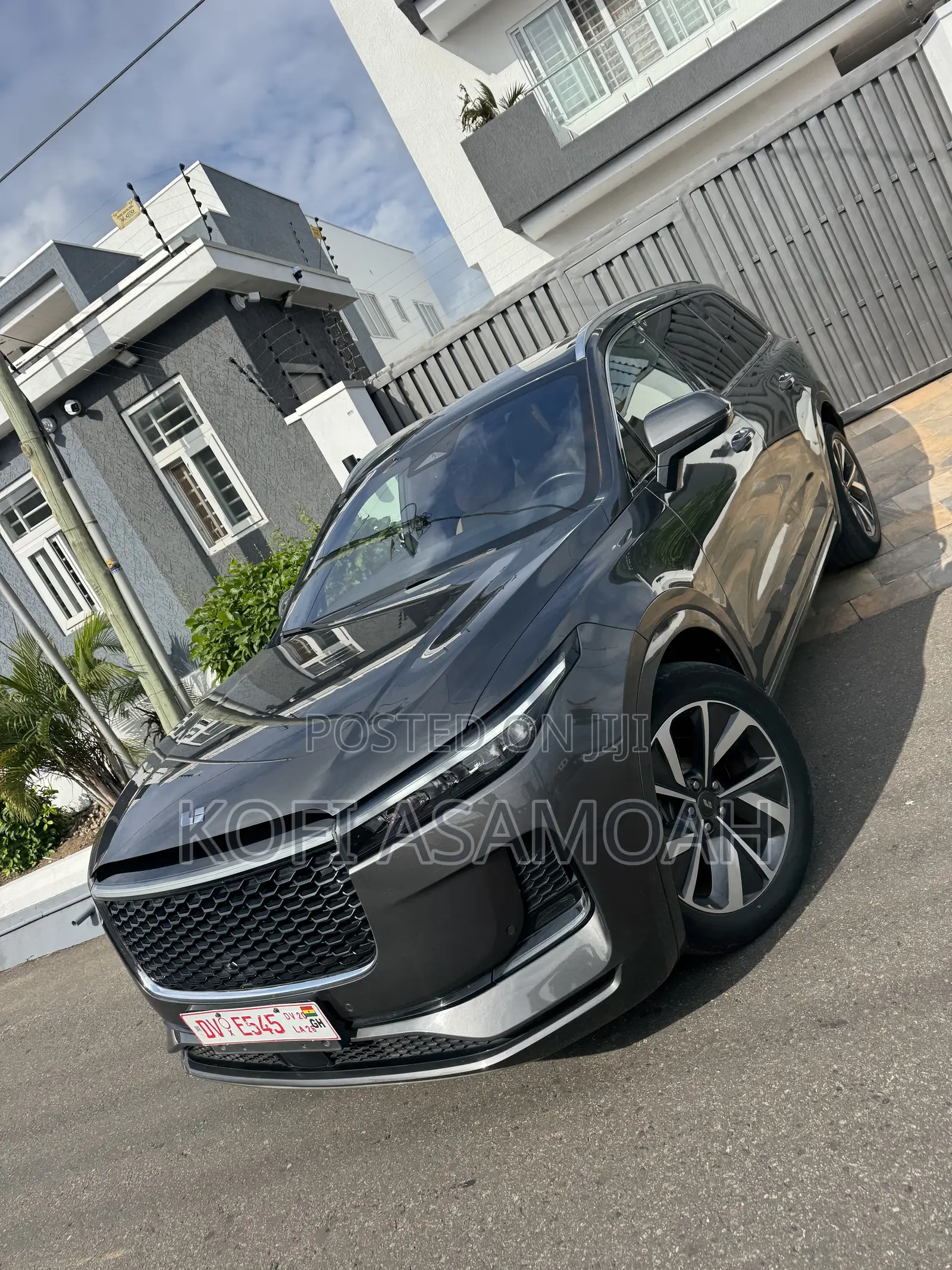 Li Auto One 2022 Gray