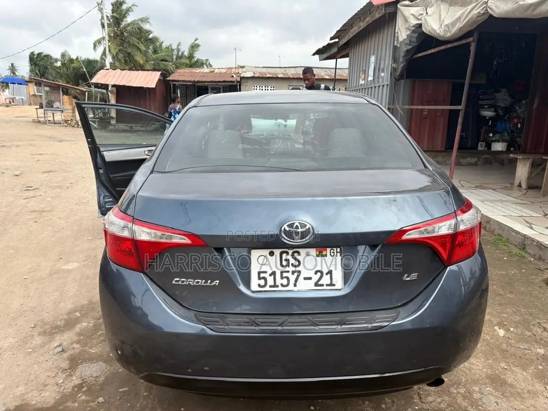Toyota Corolla LE 4dr Sedan (1.8L 4cyl CVT) 2015 Gray