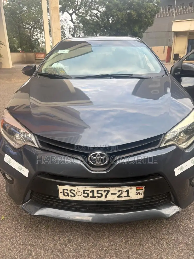 Toyota Corolla LE 4dr Sedan (1.8L 4cyl CVT) 2015 Gray