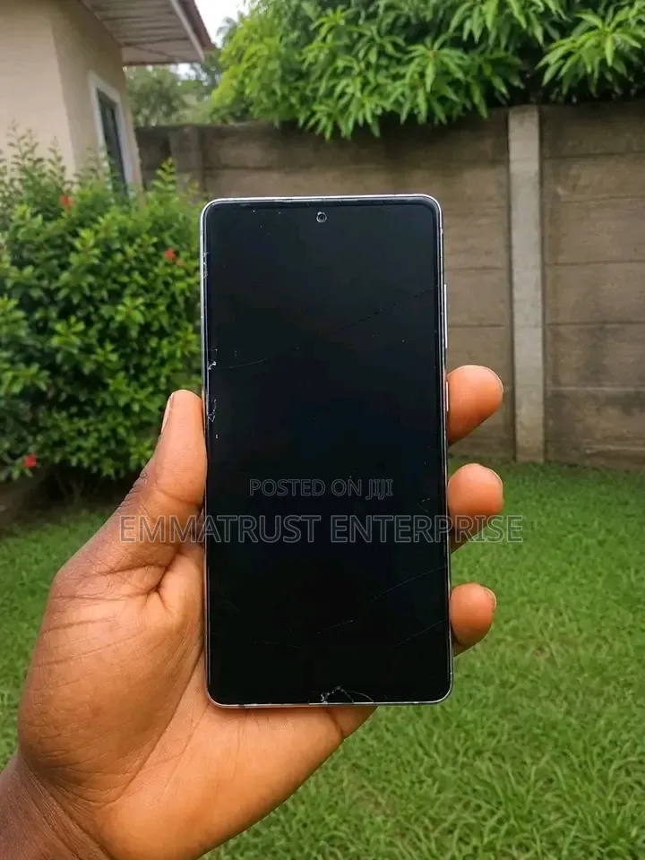 New Samsung Galaxy S20 FE 128 GB Silver