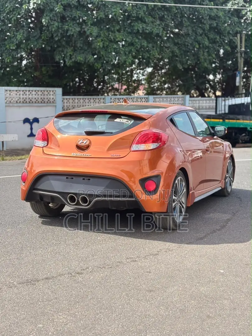 Hyundai Veloster 2015 Orange