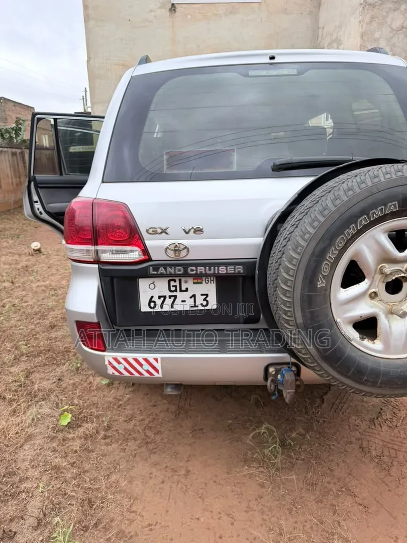 Toyota Land Cruiser 2013 Silver