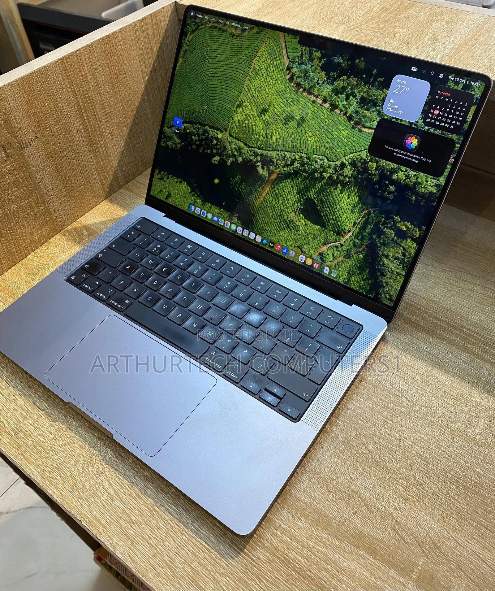 Laptop Apple MacBook Pro 2021 M1 16GB Apple M1 Pro SSD 512GB