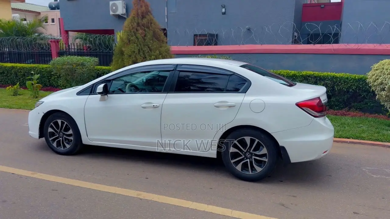 Honda Civic EX-L 4dr Sedan (1.8L 4cyl CVT) 2015 White