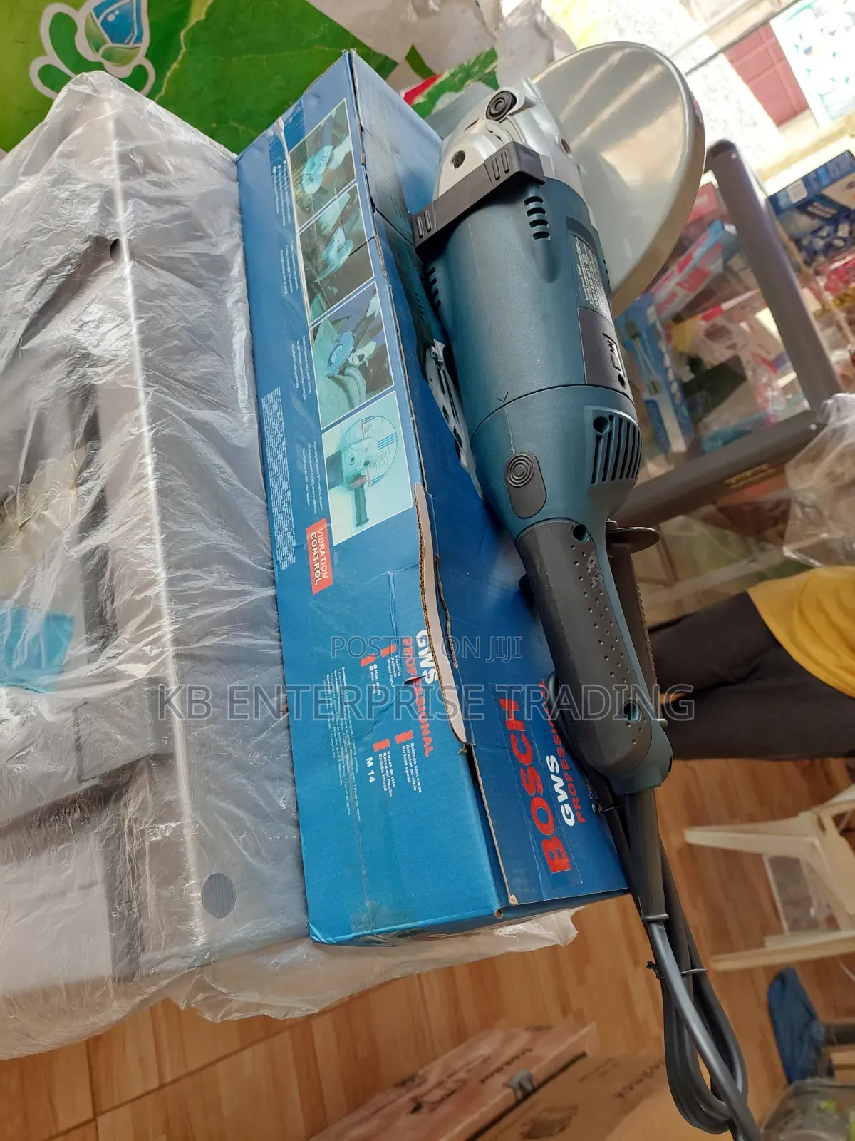 Bosch GWS Professional Angle Grinder – Vibration Control