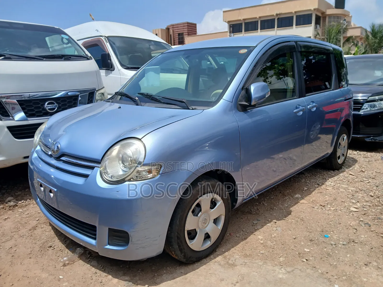 Toyota Sienta 1.5 FWD 2012 Blue