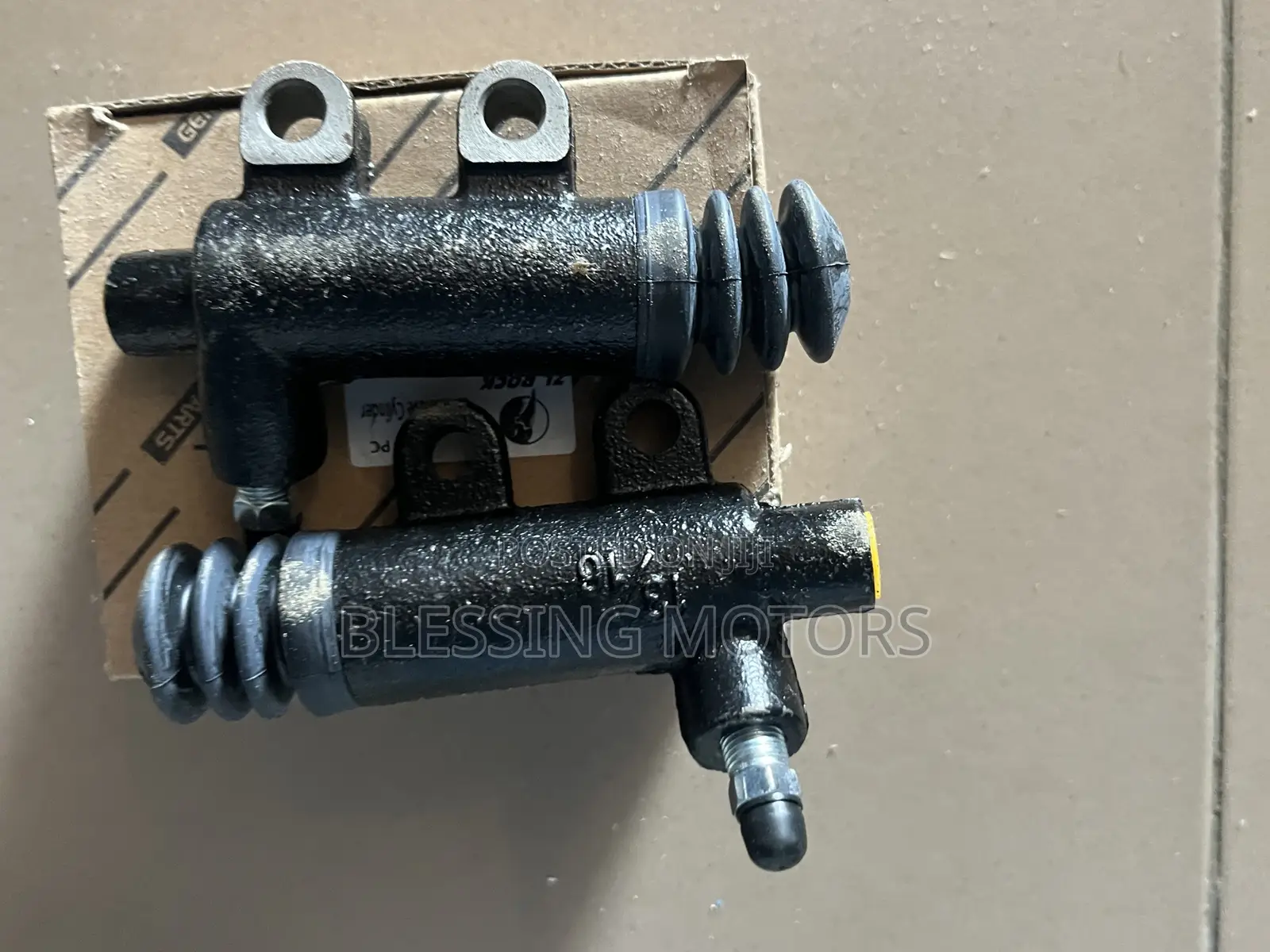 Top and Down Port for All Cars Available