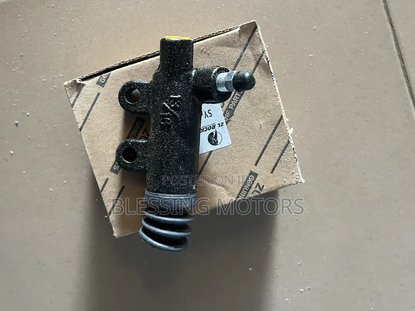 Top and Down Port for All Cars Available