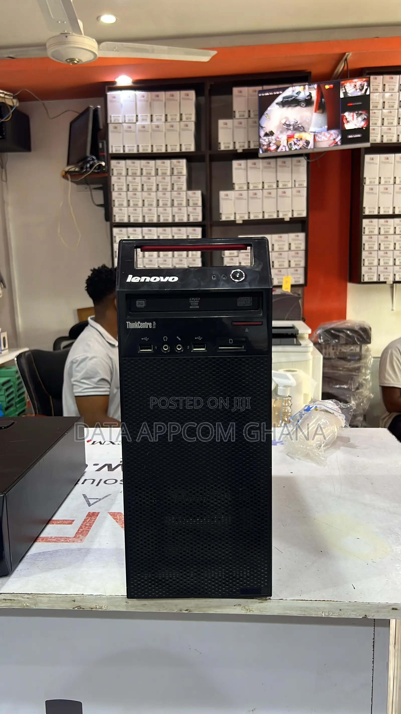 Desktop Computer Lenovo ThinkCentre M715 8GB Intel Core i3 HDD 500GB