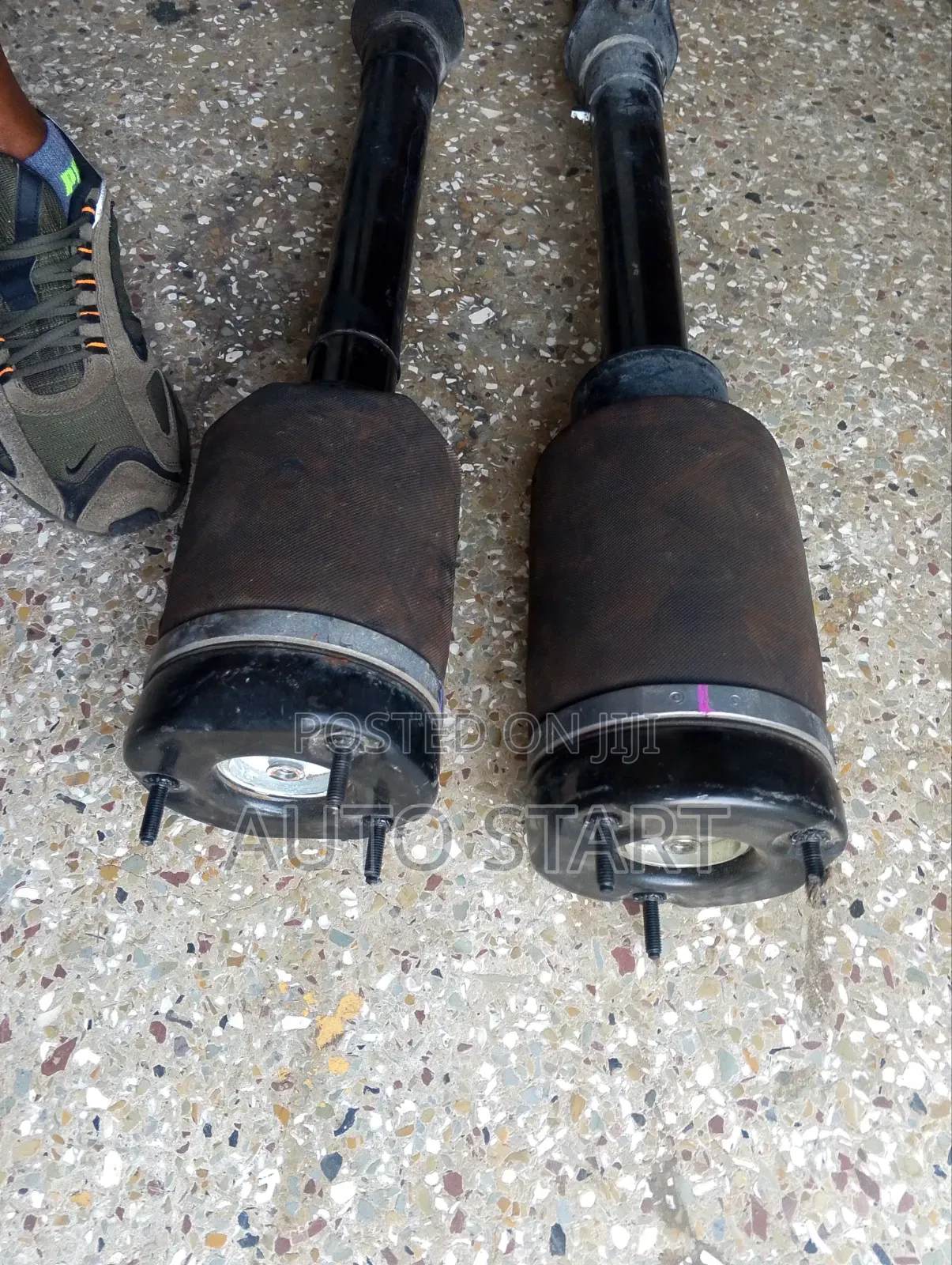1Benz W164 Front Shocks