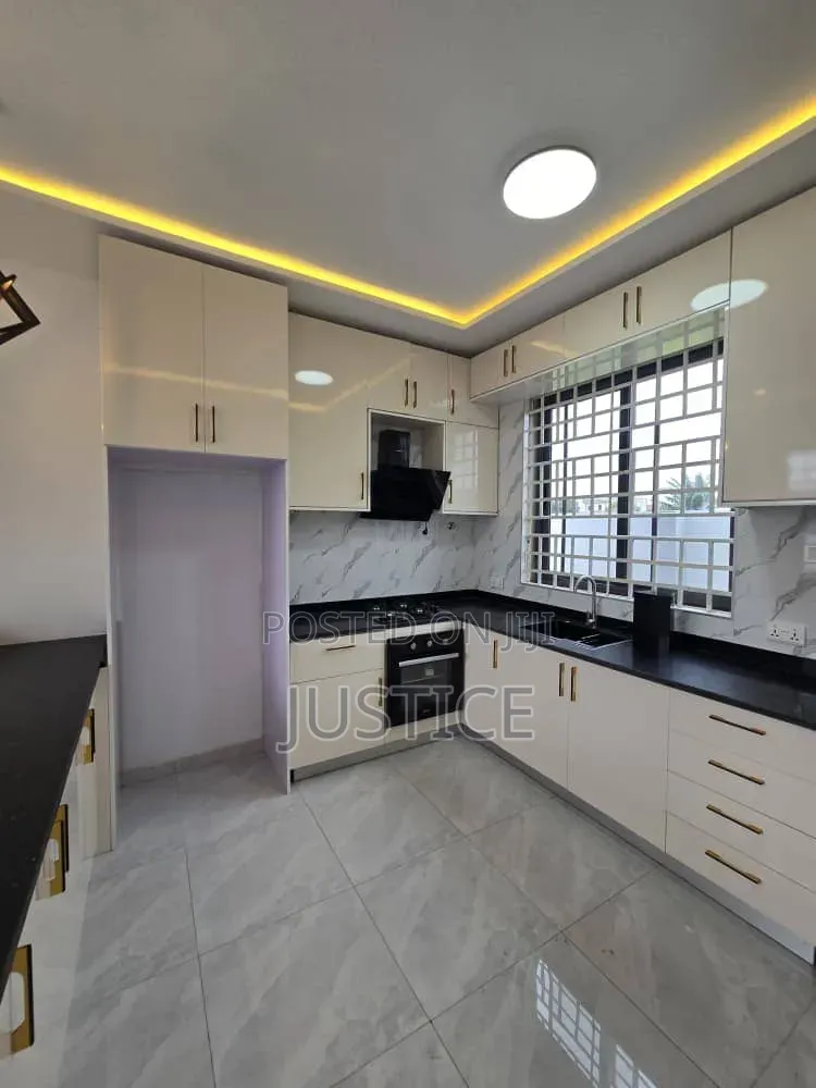 3bdrm Duplex in Labone for rent