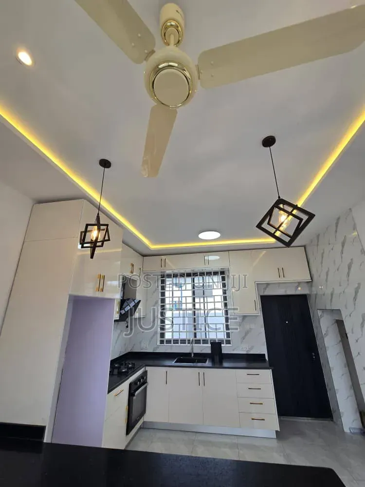 3bdrm Duplex in Labone for rent