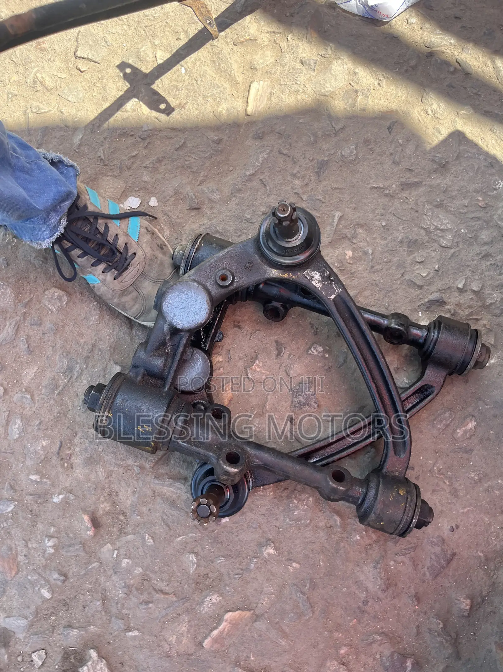 Toyota Fish Upper Arm